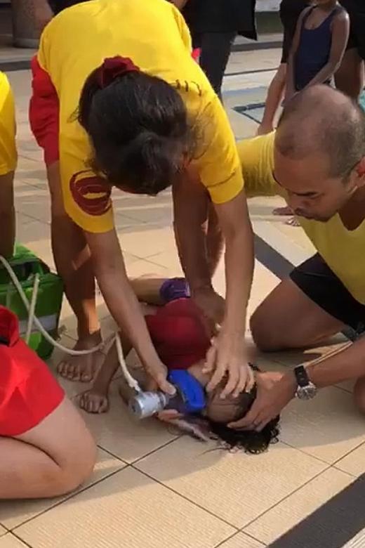 lifeguard rescue in swimming pool
