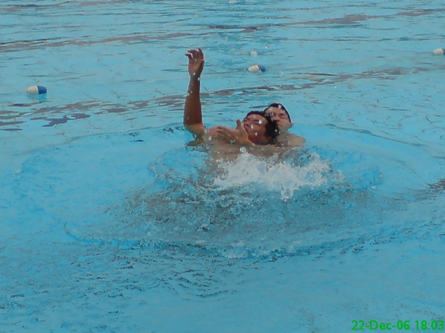 Join lifesaving course
